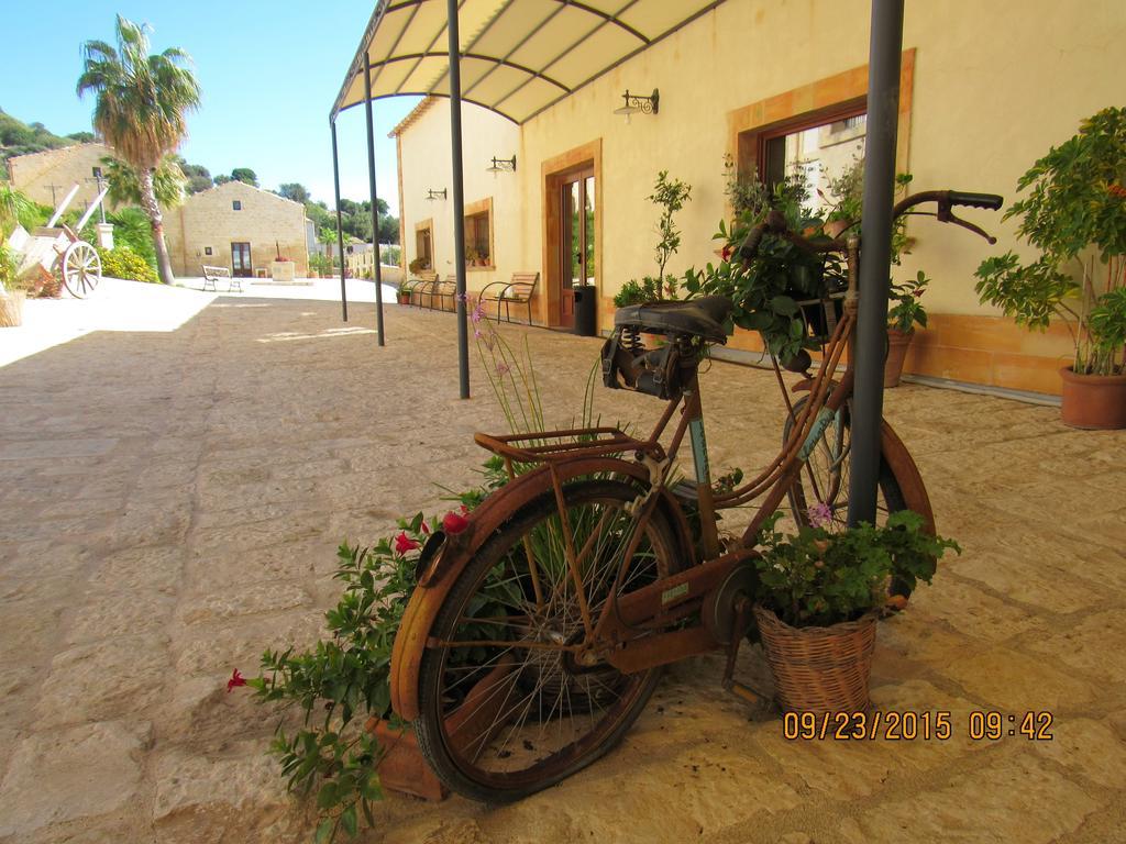 Silva Suri Guest House Marina di Ragusa Eksteriør bilde
