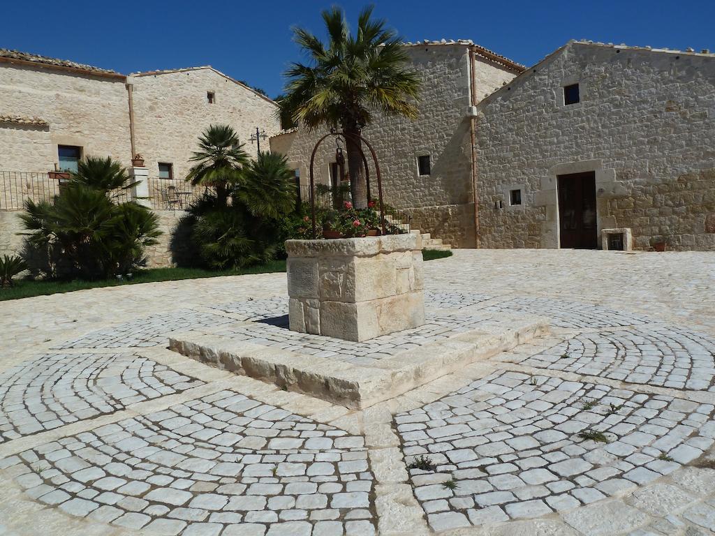 Silva Suri Guest House Marina di Ragusa Eksteriør bilde