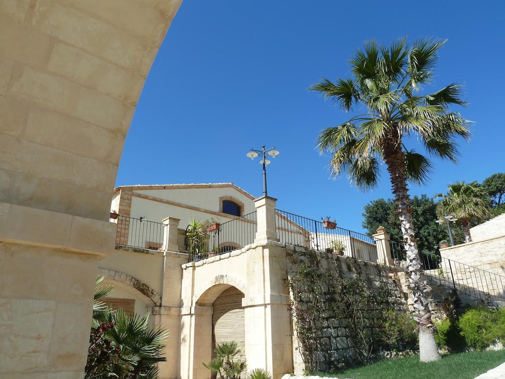 Silva Suri Guest House Marina di Ragusa Eksteriør bilde