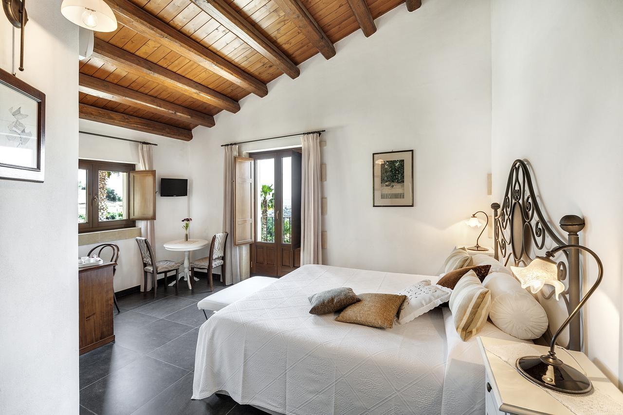 Silva Suri Guest House Marina di Ragusa Eksteriør bilde