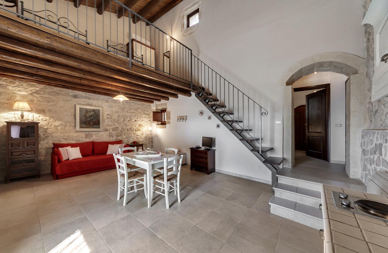 Silva Suri Guest House Marina di Ragusa Eksteriør bilde