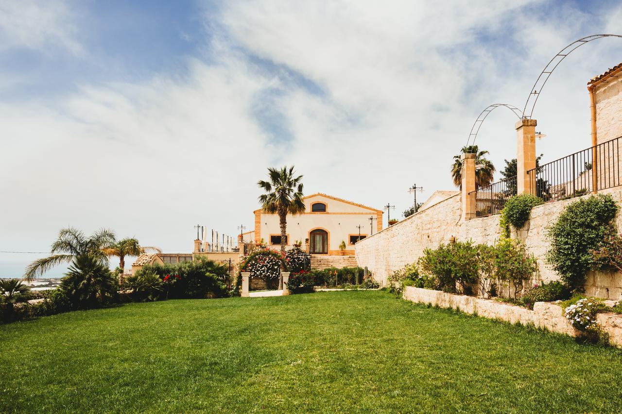 Silva Suri Guest House Marina di Ragusa Eksteriør bilde