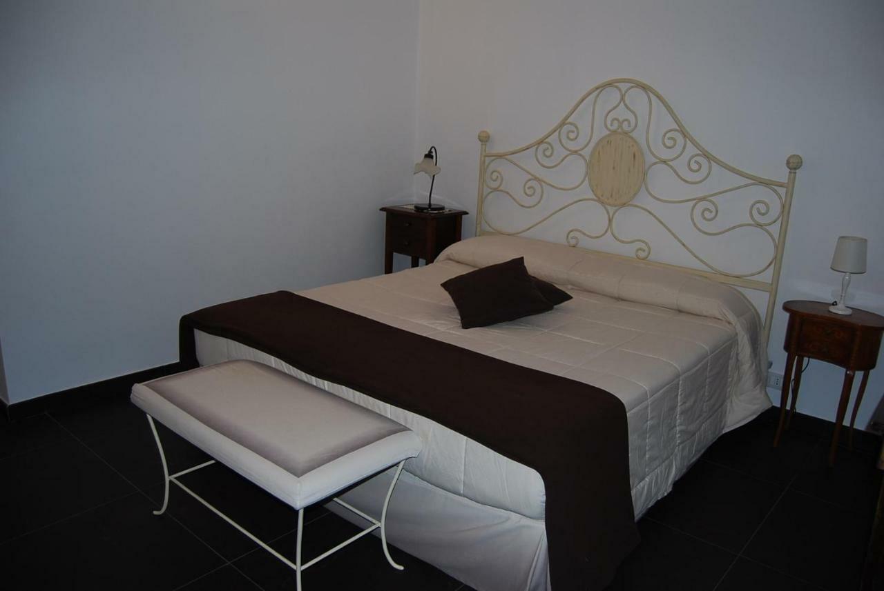Silva Suri Guest House Marina di Ragusa Eksteriør bilde