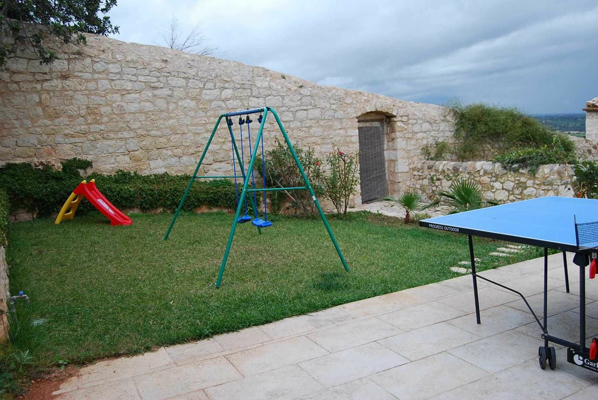 Silva Suri Guest House Marina di Ragusa Eksteriør bilde